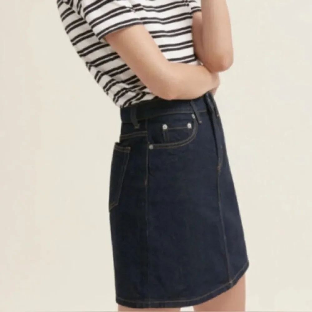 NWOT Everlane The W Dark Wash Denim Mini Skirt